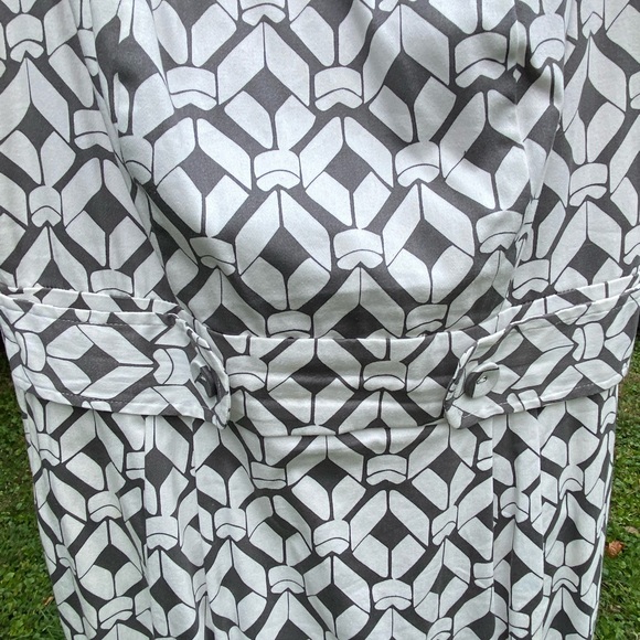 Fun little sleeveless dress - Picture 4 of 4